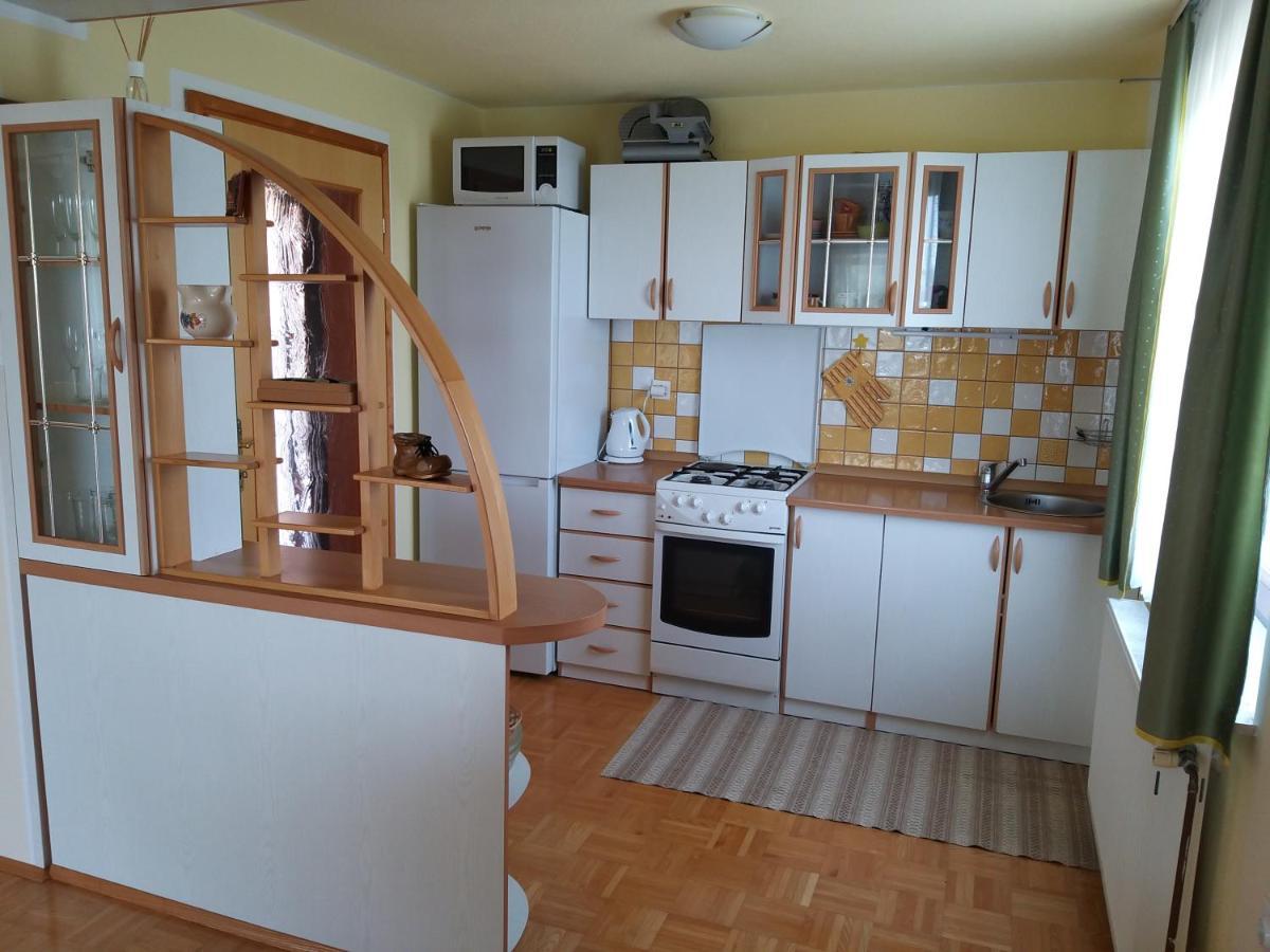 Getaway "At The Three Lights" Villa Sevnica ภายนอก รูปภาพ
