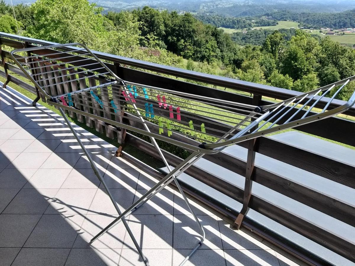 Getaway "At The Three Lights" Villa Sevnica ภายนอก รูปภาพ