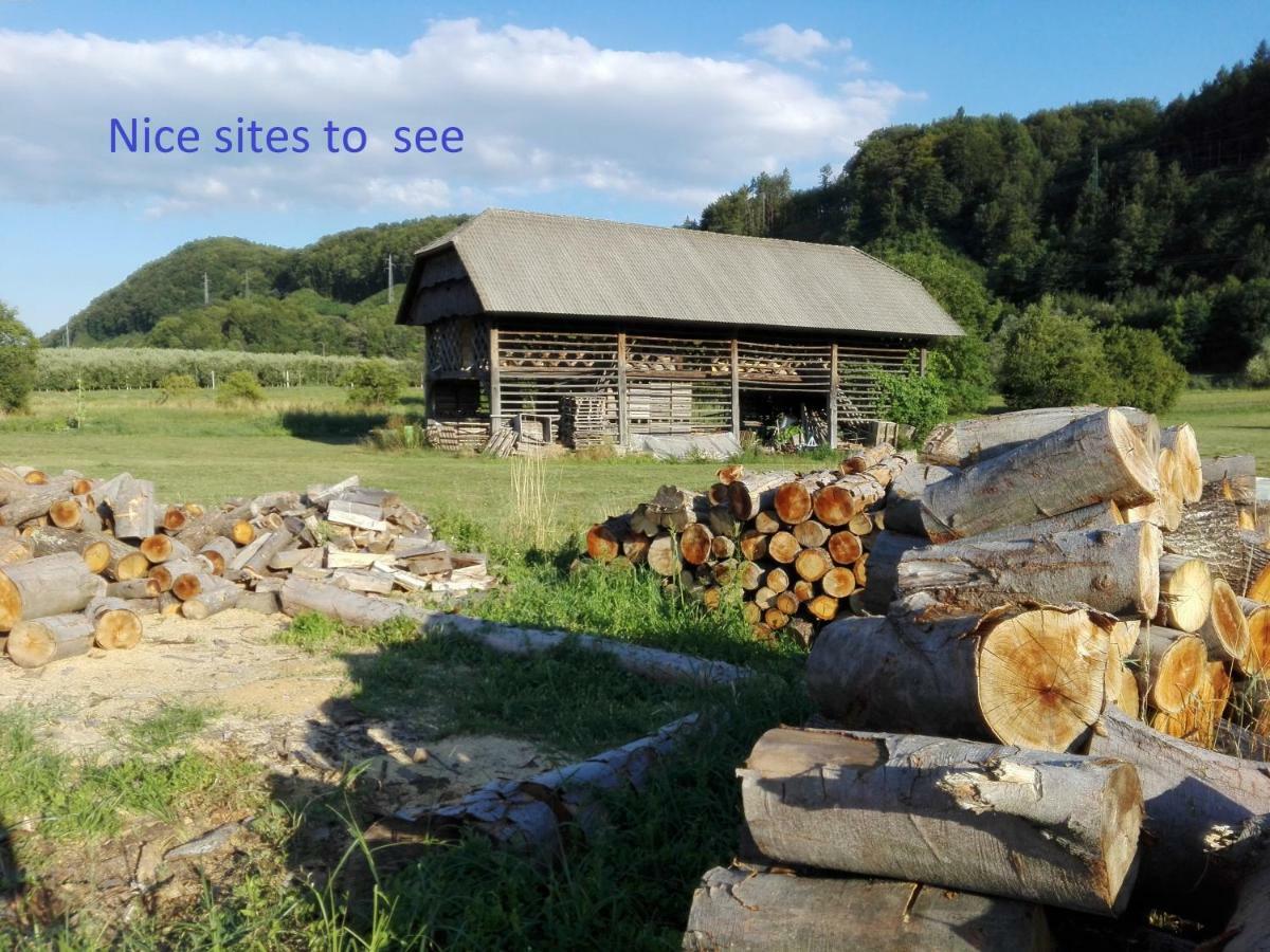 Getaway "At The Three Lights" Villa Sevnica ภายนอก รูปภาพ