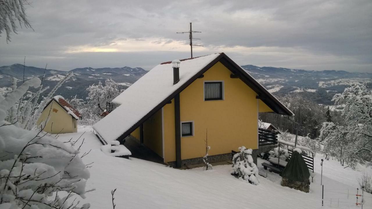 Getaway "At The Three Lights" Villa Sevnica ภายนอก รูปภาพ